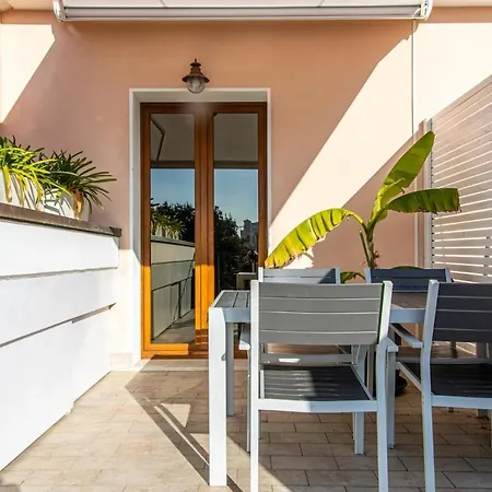 Centro 5 Min Dal Mare - Parcheggio Ac Terrazza Wifi * Civitanova Marche